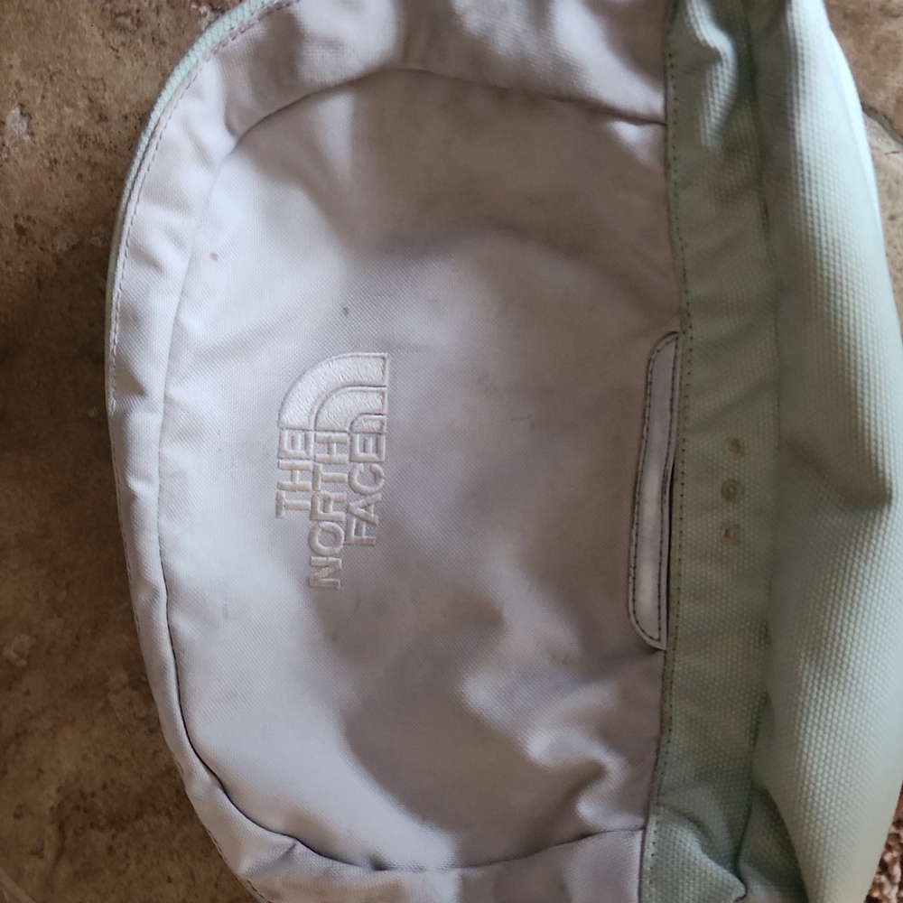 The Noeth Face Mint Green Women's Belt Bag/crossbody - Picture 12 of 12